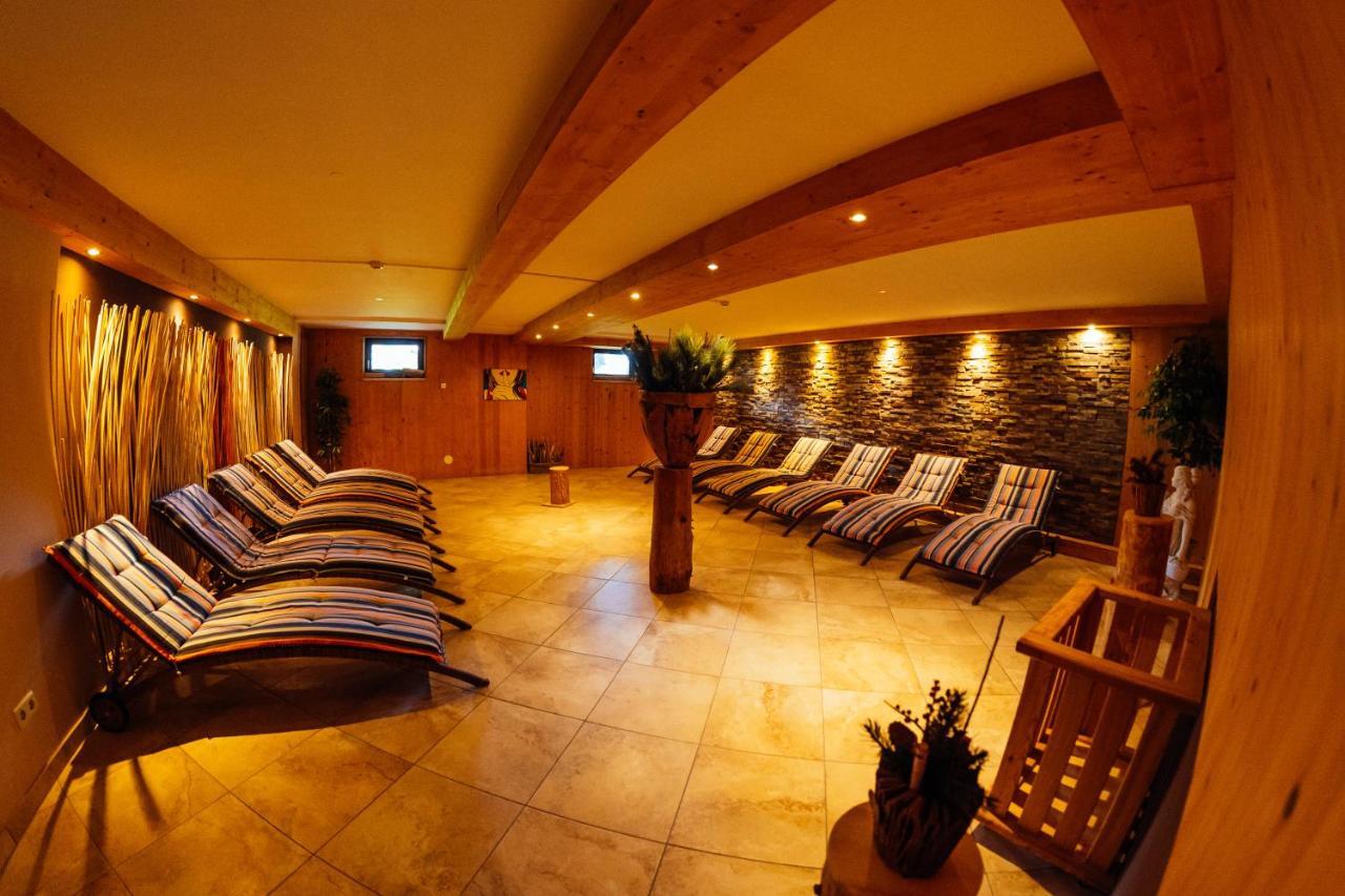 Modern Studio-Apartment in Gosau near Hallstatt Exteriör bild